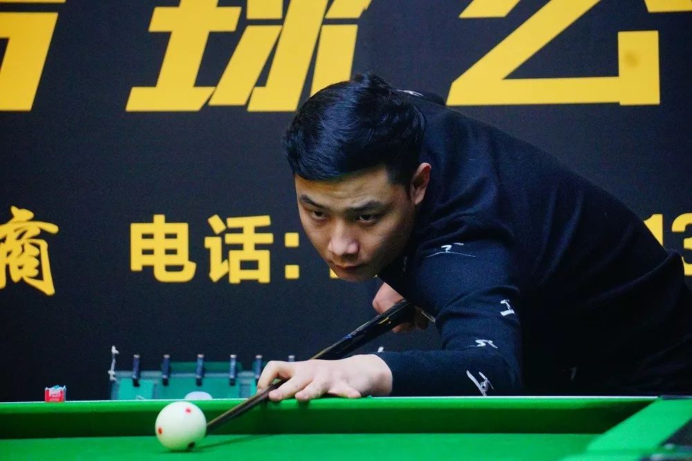 对莱万的表 对莱万的表