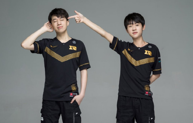 他凭借U1 他凭借U1