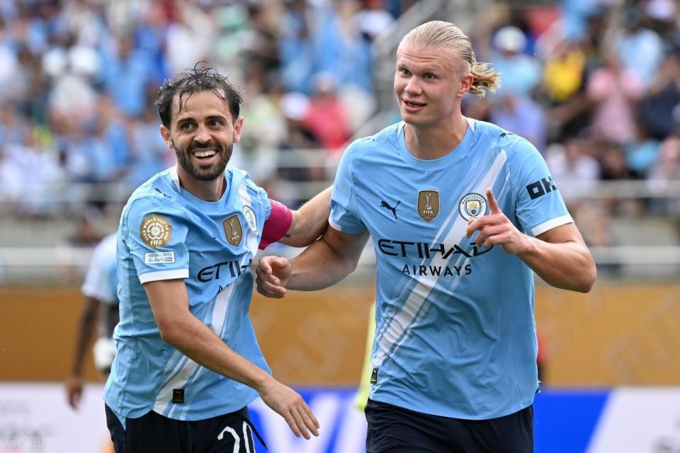 兹面部流血 兹面部流血