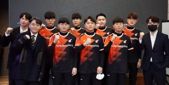 与拜仁的竞 与拜仁的竞