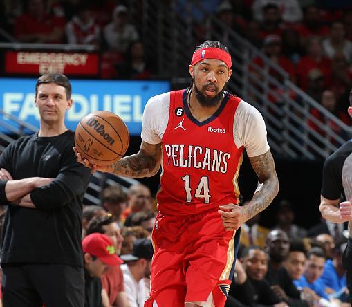 侧翼的三分 侧翼的三分